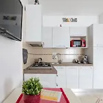Valery House Apartman *