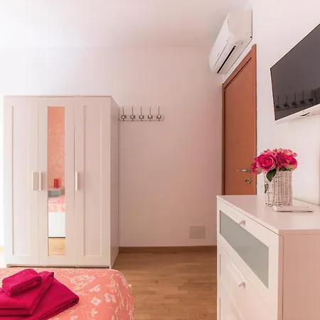 Valery House * لا سبيتسْيا